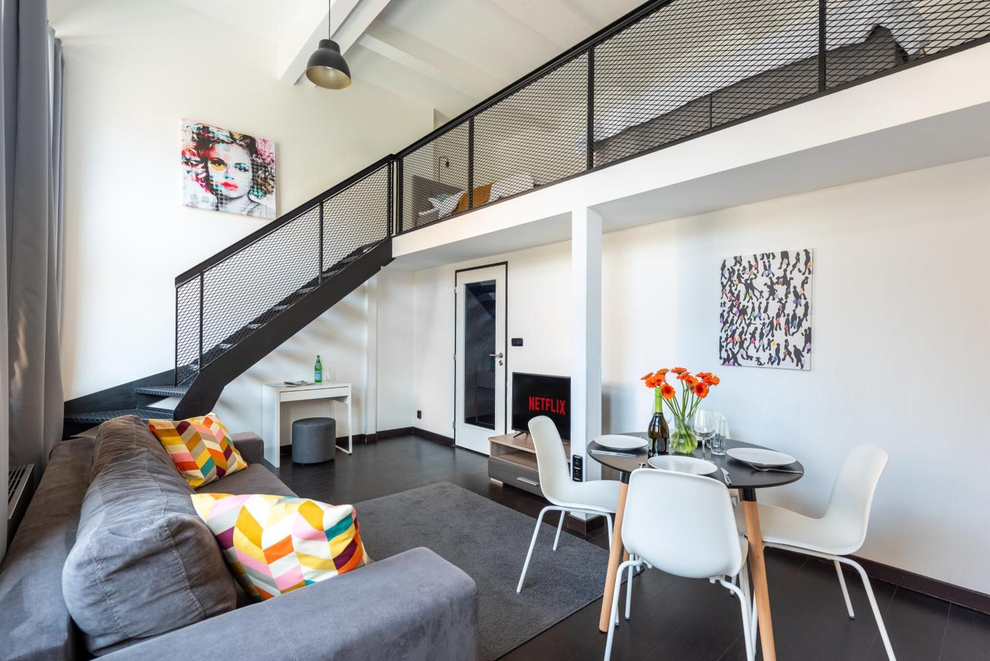 Modern Loft-apartments In Praga