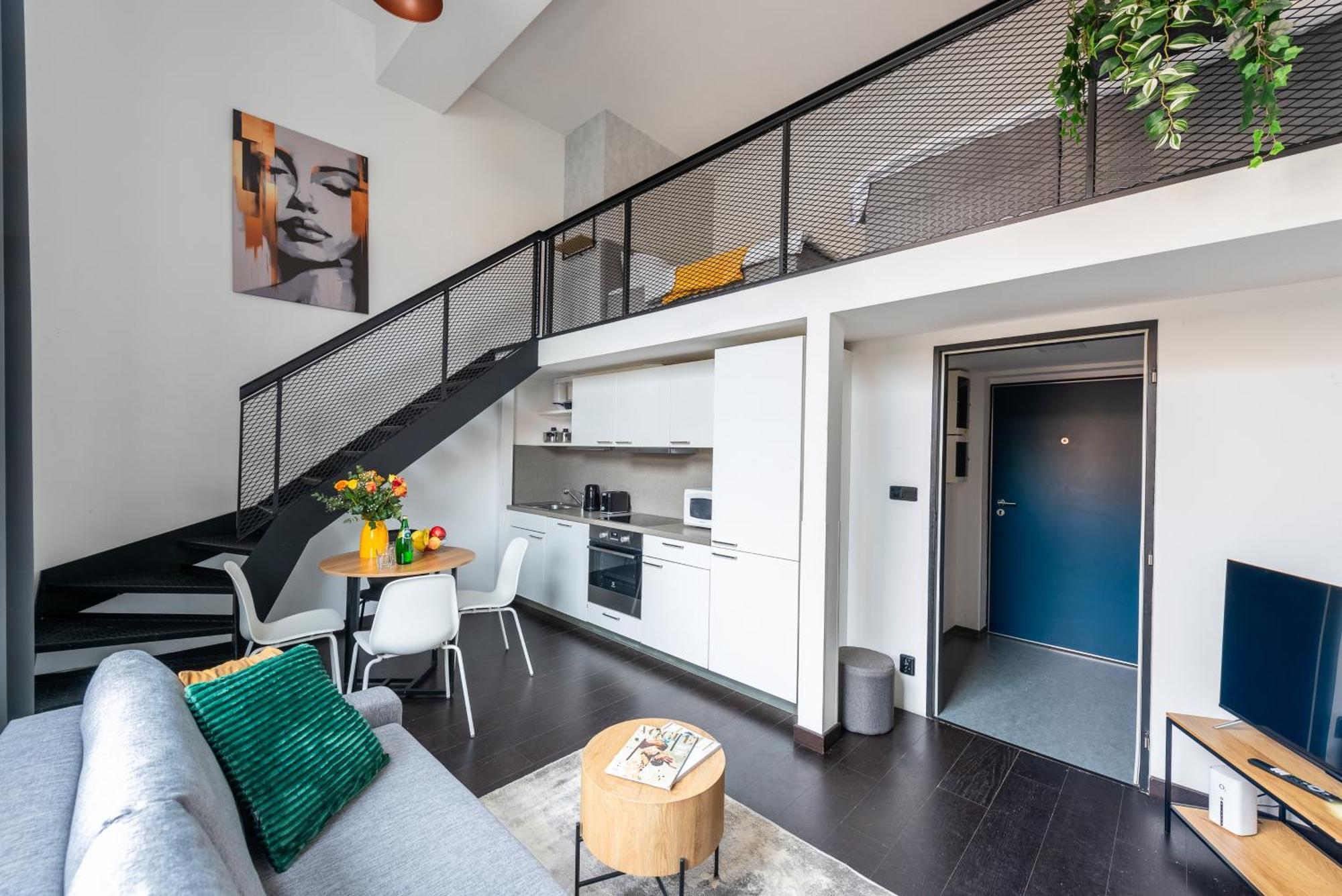 Modern Loft-apartments In Praga